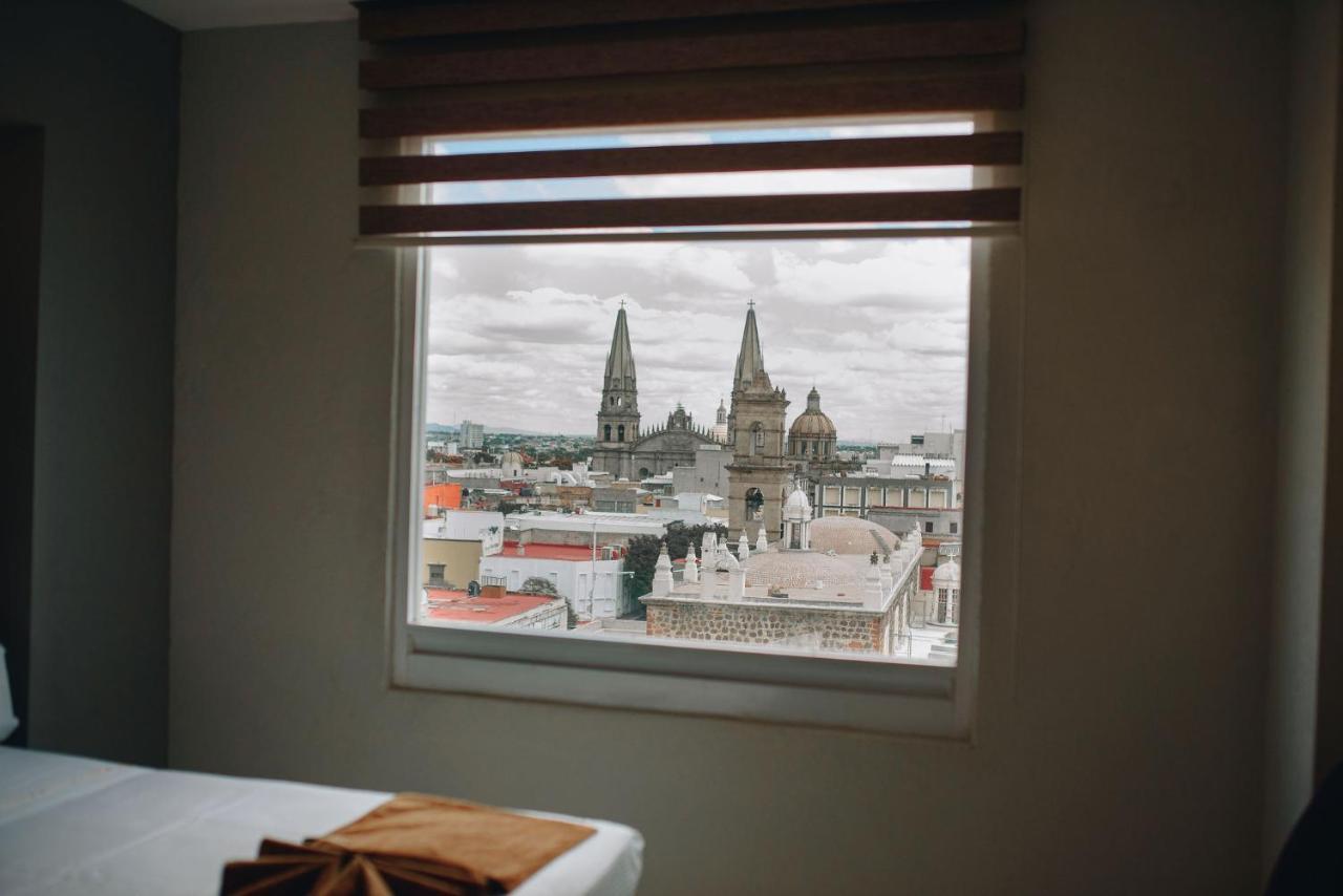 Hotel Dali Plaza Ejecutivo Guadalajara Zewnętrze zdjęcie