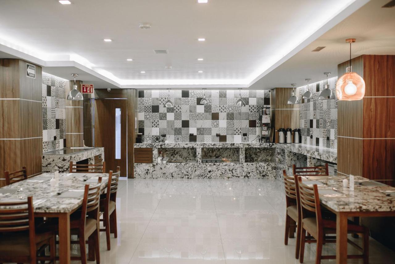 Hotel Dali Plaza Ejecutivo Guadalajara Zewnętrze zdjęcie
