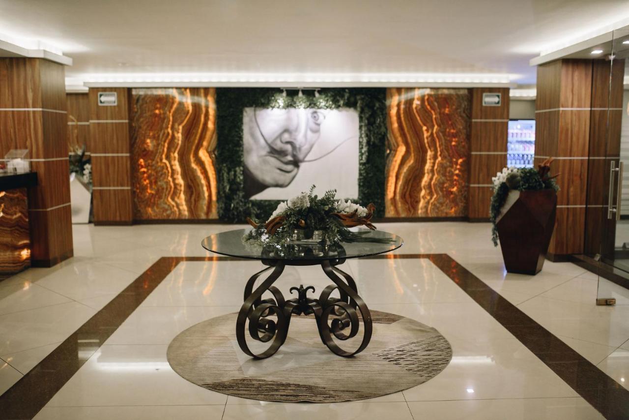 Hotel Dali Plaza Ejecutivo Guadalajara Zewnętrze zdjęcie