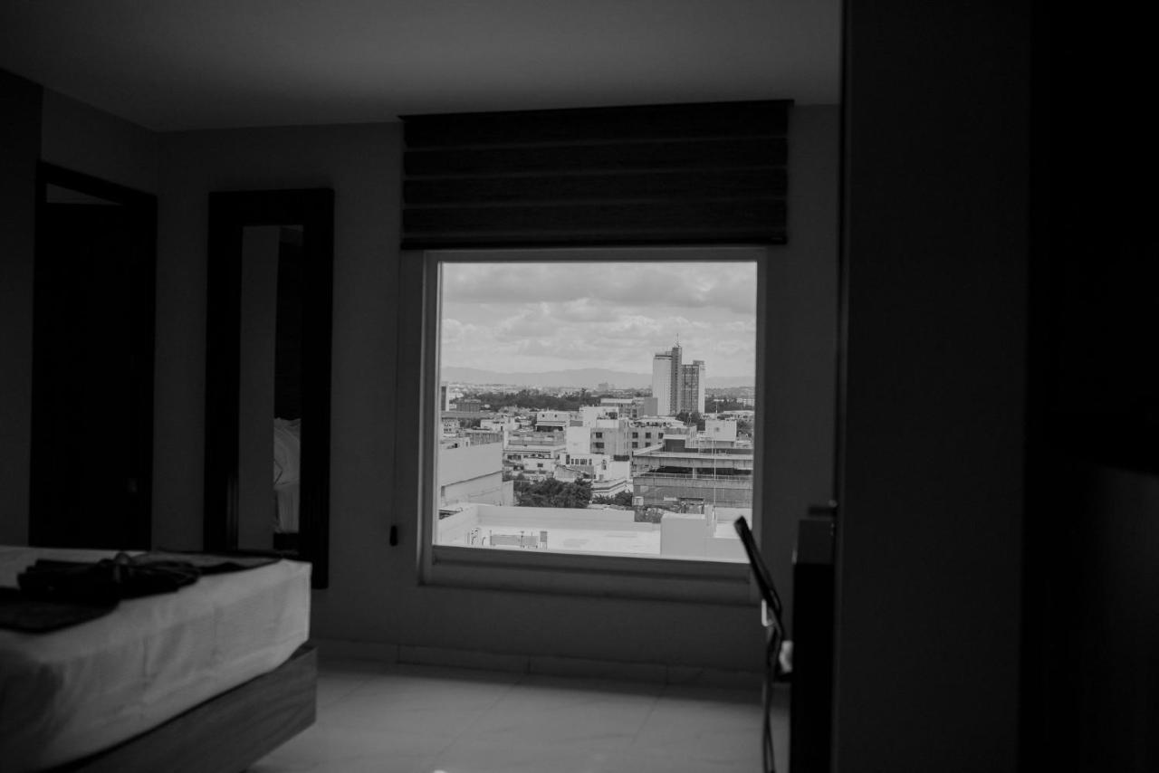 Hotel Dali Plaza Ejecutivo Guadalajara Zewnętrze zdjęcie