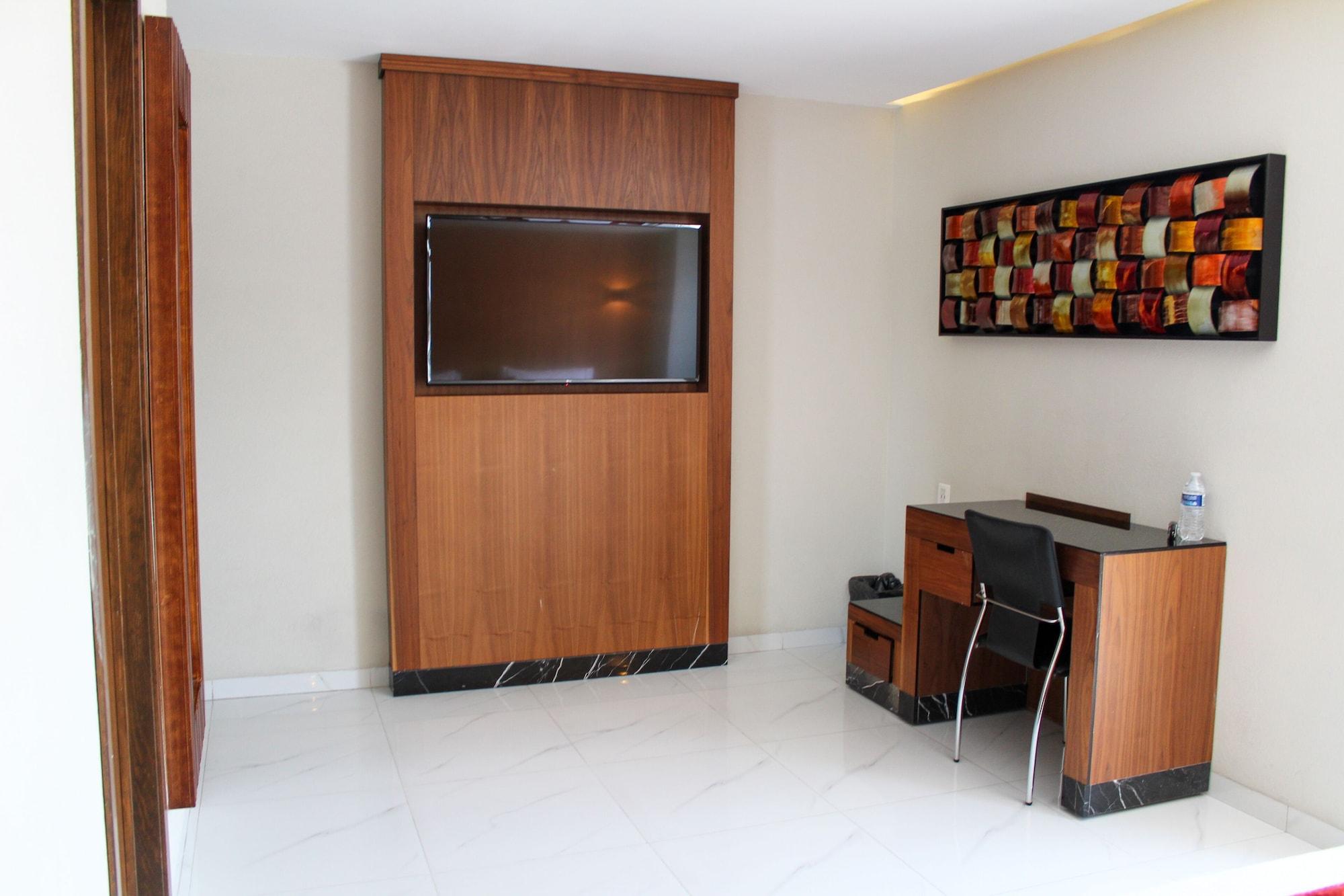 Hotel Dali Plaza Ejecutivo Guadalajara Zewnętrze zdjęcie