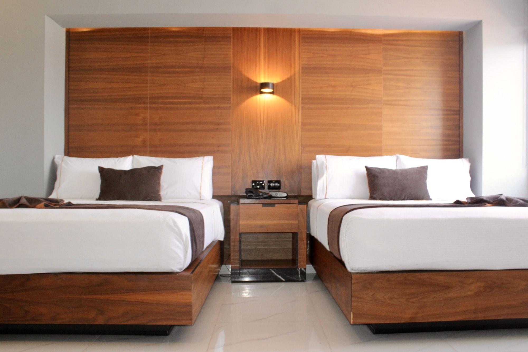 Hotel Dali Plaza Ejecutivo Guadalajara Zewnętrze zdjęcie
