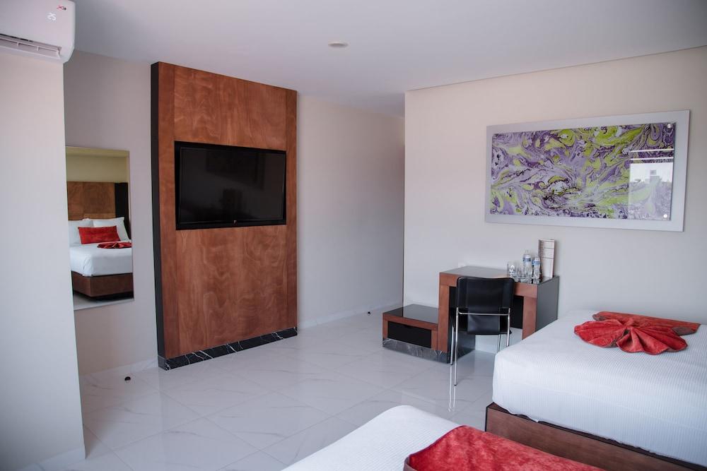 Hotel Dali Plaza Ejecutivo Guadalajara Zewnętrze zdjęcie